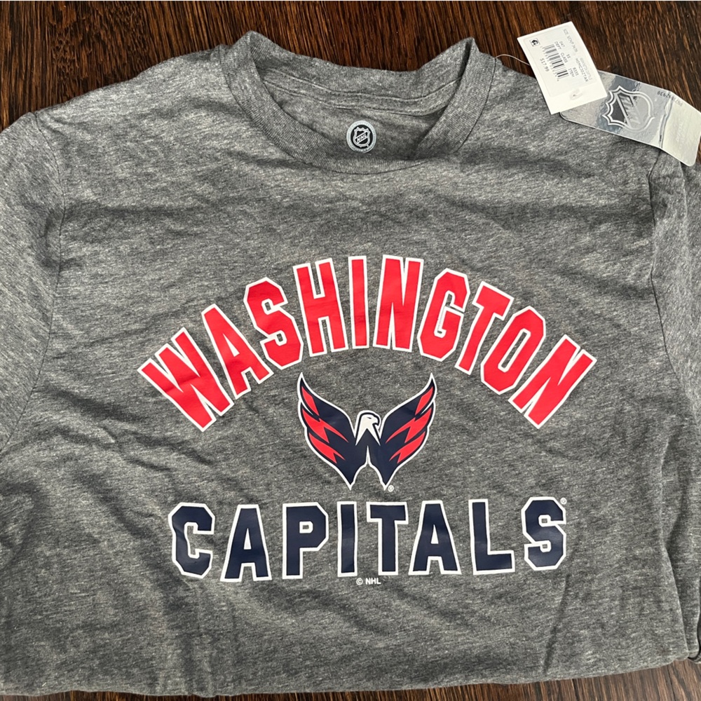 New With Tags - Small Washington Capitals T-shirt
